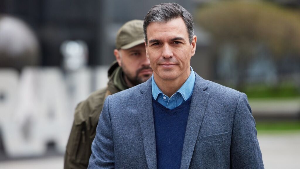 EuropaPress_4396823_presidente_gobierno_pedro_sanchez_llegada_reunirse_presidente_ucrania_21