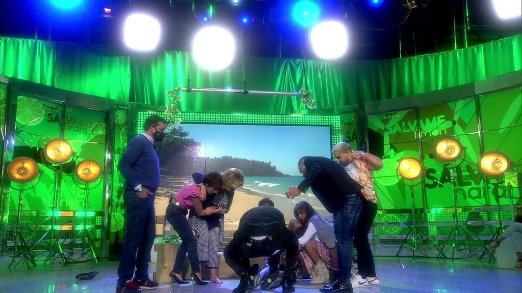 Sus compañeros han permanecido junto a ella tratando de no moverla