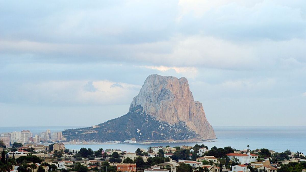 Encontrado el cuerpo sin vida de uno de los dos bañistas desaparecidos en Calpe Encontrado el cuerpo sin vida de uno de los dos bañistas desaparecidos en Calpe