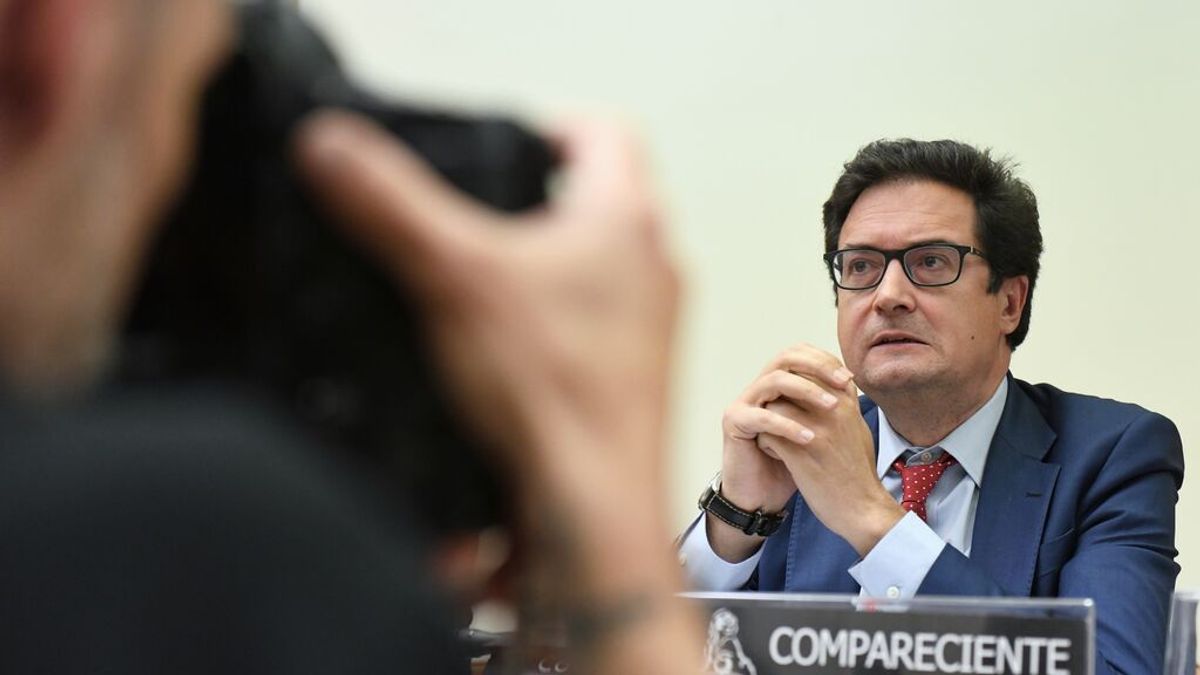 España inmoviliza doce cuentas bancarias, tres yates y 23 inmuebles de oligarcas rusos España inmoviliza doce cuentas bancarias, tres yates y 23 inmuebles de oligarcas rusos