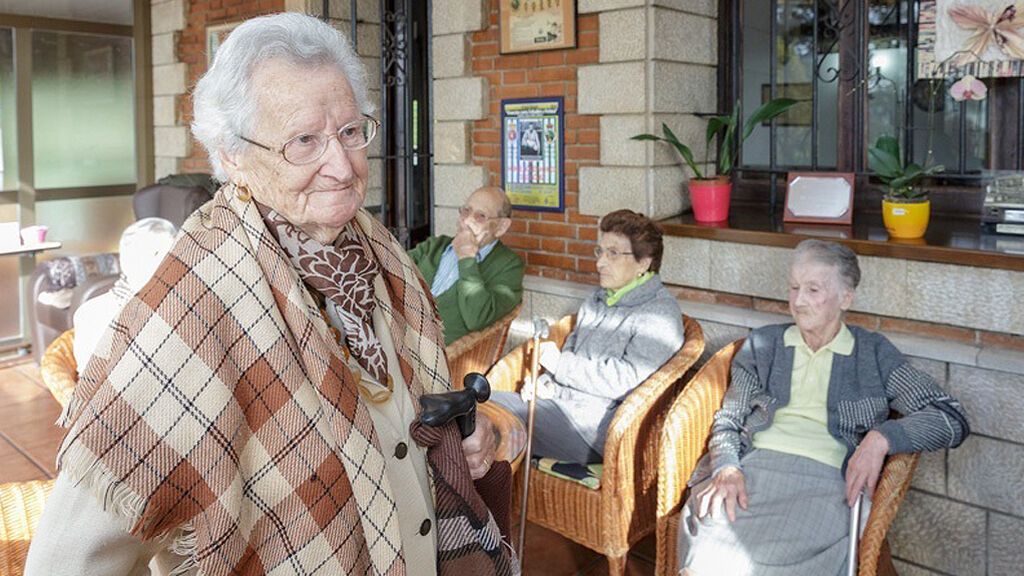 Mi madre necesita ayuda ya: cuánto tarda en gestionarse la dependencia por comunidades autónomas en 2022