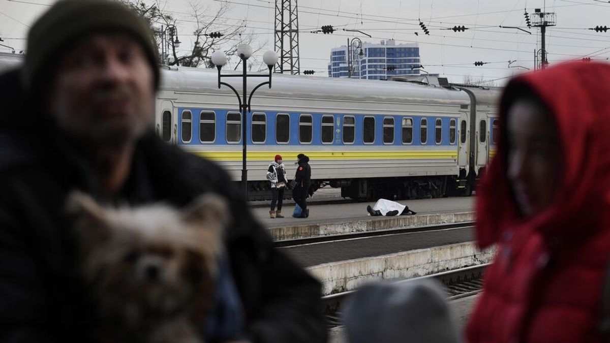 Al menos cinco muertos en un ataque ruso contra una estación de tren en el oeste de Ucrania Al menos cinco muertos en un ataque ruso contra una estación de tren en el oeste de Ucrania