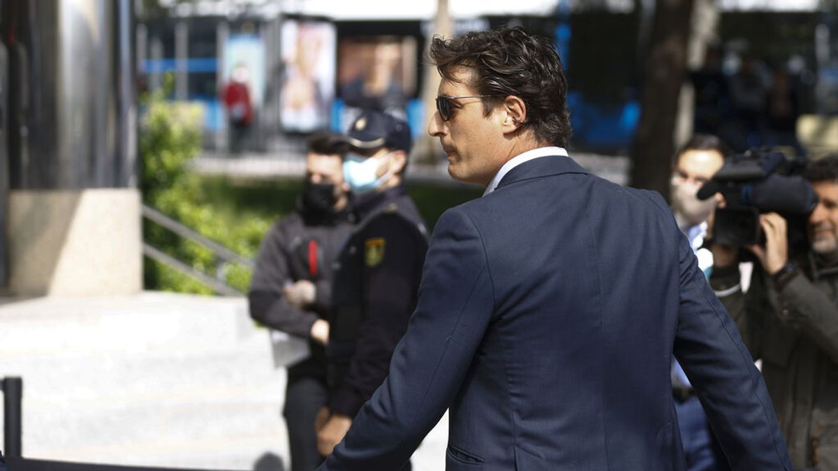 Medina sobre el dinero de las mascarillas: "Lo gasté en préstamos y en ayudar a la gente" Medina sobre el dinero de las mascarillas: "Lo gasté en préstamos y en ayudar a la gente"