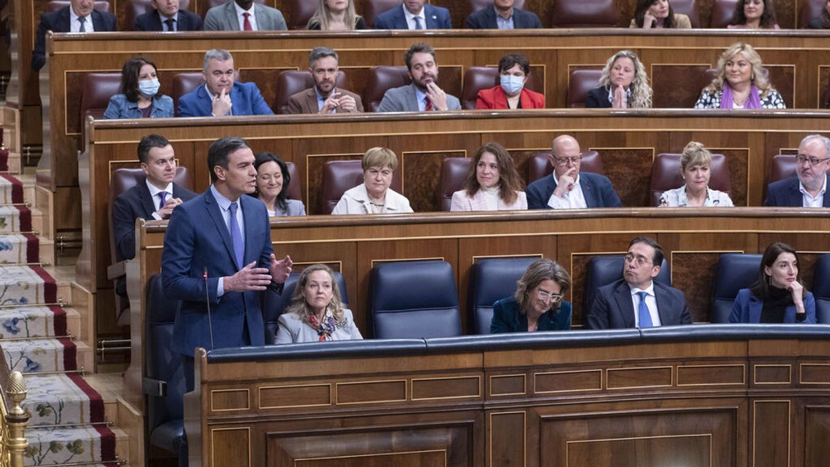Sánchez pide auxilio para el decreto anticrisis pero no incluye ninguna medida del plan Feijóo Sánchez pide auxilio para el decreto anticrisis pero no incluye ninguna medida del plan Feijóo
