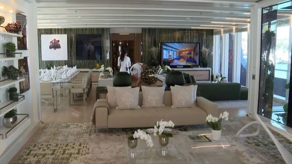 El 'Stella Maris', uno de los megayates ofrecidos para su alquiler en el MYBA Charter Show