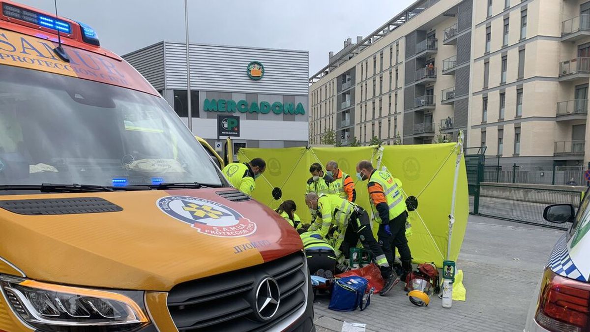 La Policía investiga la muerte de un joven apuñalado en el pecho en Villaverde La Policía investiga la muerte de un joven apuñalado en el pecho en Villaverde