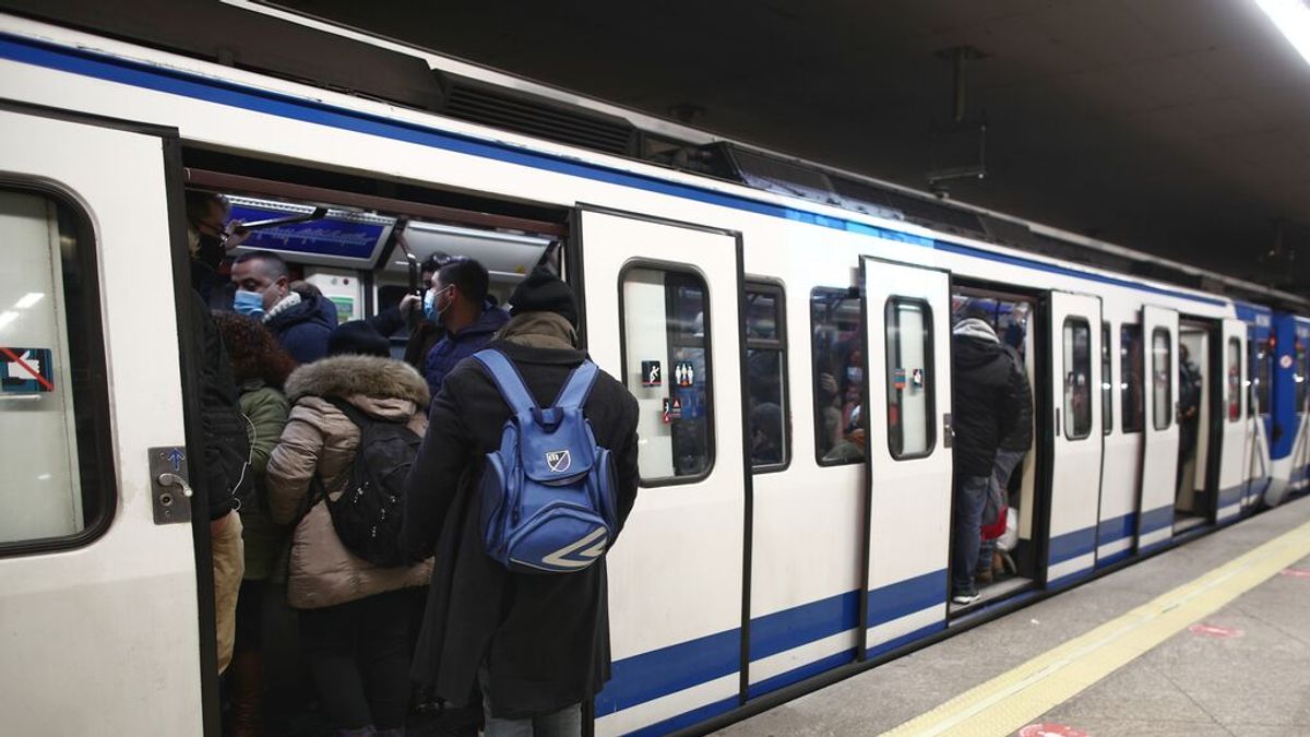 Metro de Madrid retira el 10 % de los trenes en circulación por la subida de la luz