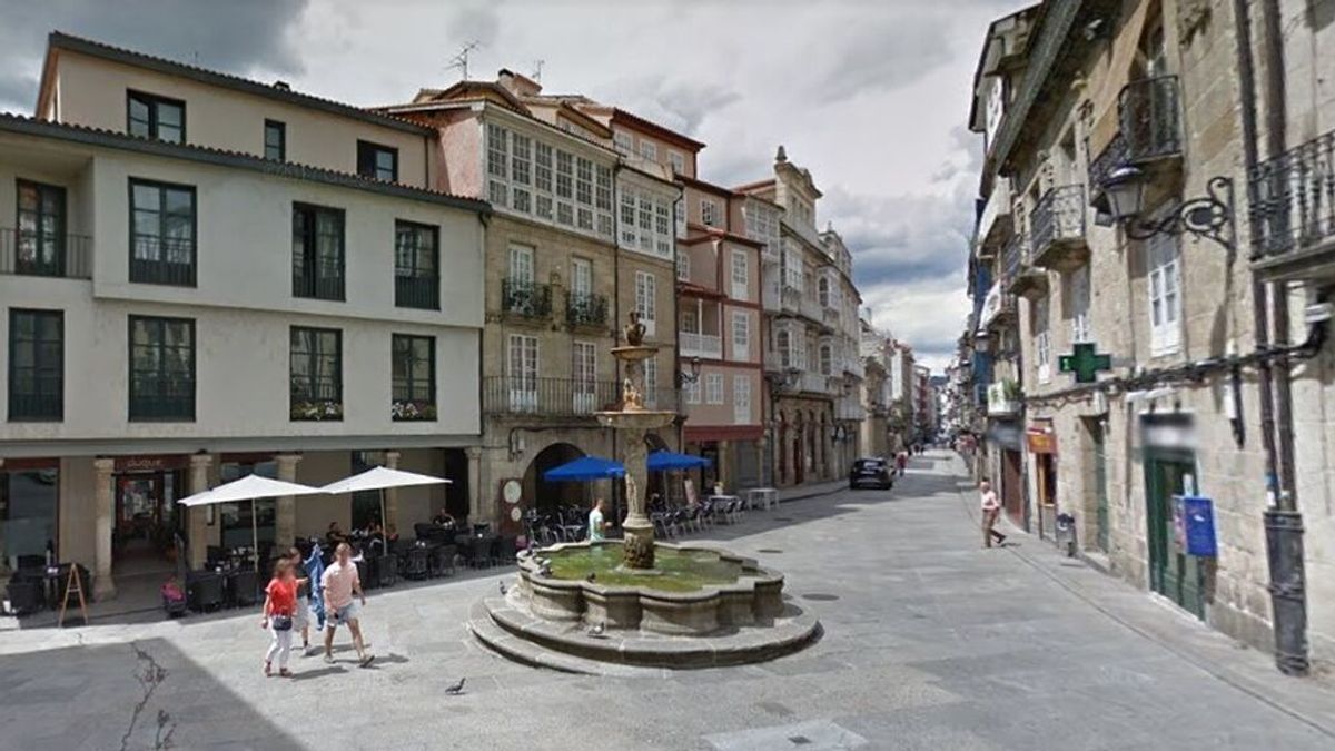 Detenidos dos jóvenes por homicidio tras apuñalar a otro durante una pelea en Ourense Detenidos dos jóvenes por homicidio tras apuñalar a otro durante una pelea en Ourense