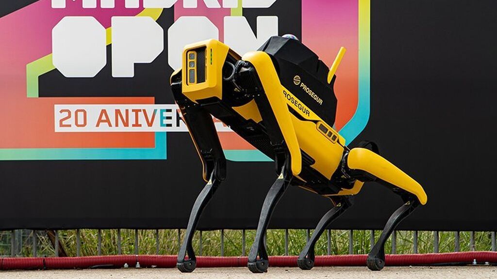 'Yellow' perro robot Madrid Mutua Open