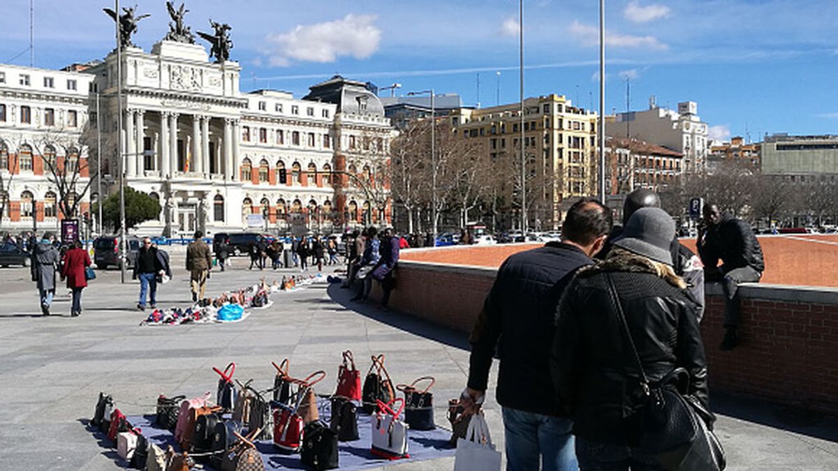 Bruselas abre una tímida puerta a la inmigración regular Bruselas abre una tímida puerta a la inmigración regular