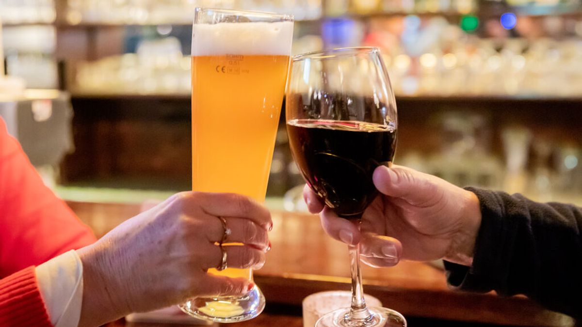 España, paraíso fiscal para las bebidas alcohólicas: más allá de la polémica del vino en el menú del día España, paraíso fiscal para las bebidas alcohólicas: más allá de la polémica del vino en el menú del día