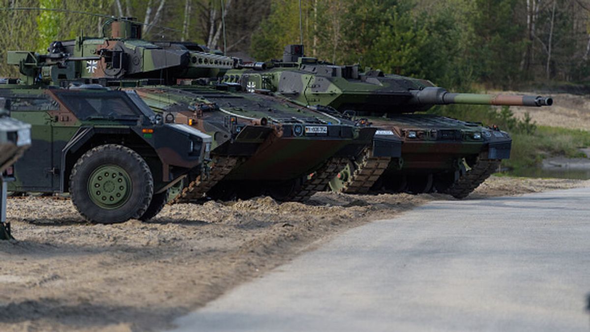 El envío de armamento pesado a Ucrania mete la guerra en una nueva fase