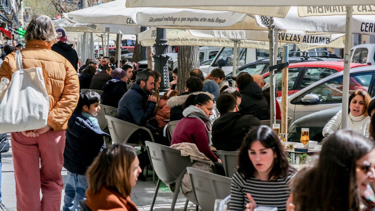 Madrid estrena nuevos horarios en bares, restaurantes, terrazas y ocio nocturno Madrid estrena nuevos horarios en bares, restaurantes, terrazas y ocio nocturno