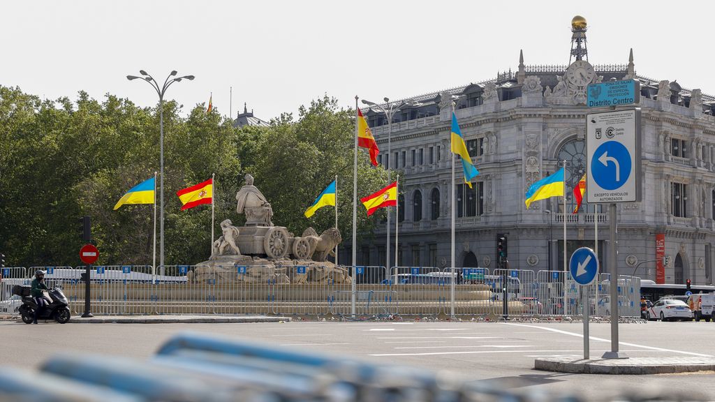 Los aficionados del Real Madrid celebran su título de Liga, en imágenes