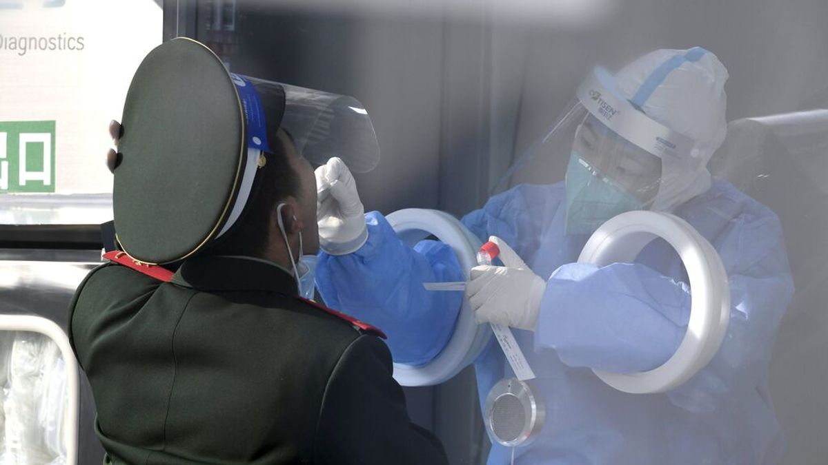 Pekín endurece las medidas contra el coronavirus tras medio centenar de nuevos casos en las últimas horas Pekín endurece las medidas contra el coronavirus tras medio centenar de nuevos casos en las últimas horas