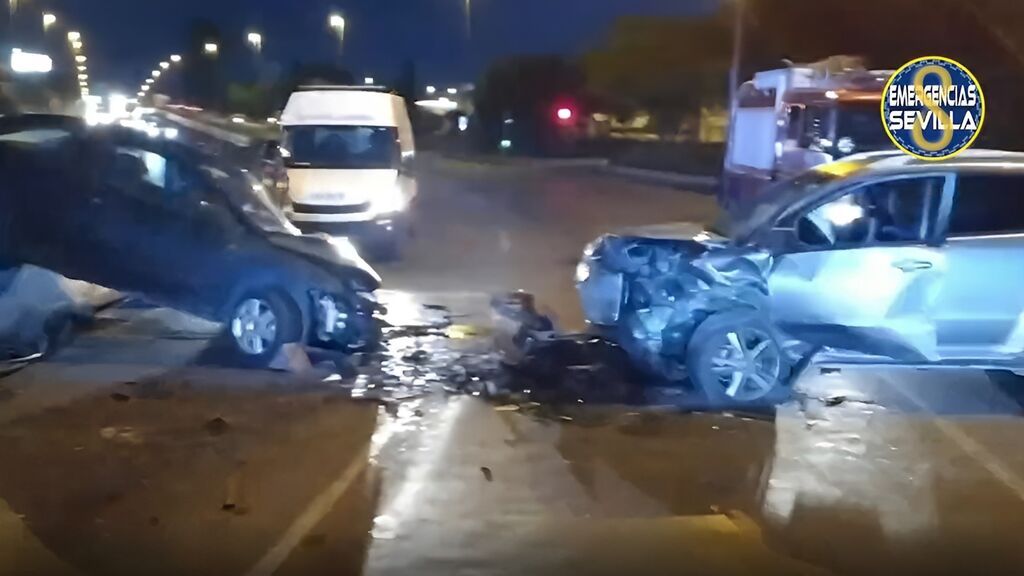 Cuatro heridos en una colisión causada por un conductor que duplicaba la alcoholemia en Sevilla