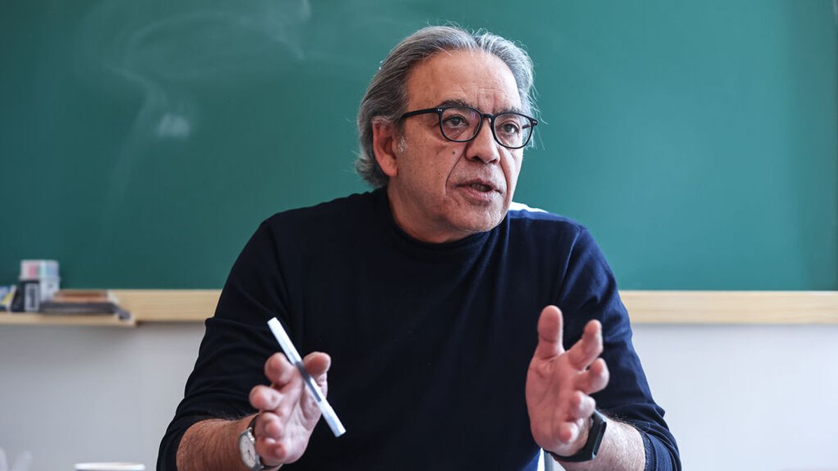 Manolo Mata dimite como portavoz del PSPV en Les Corts Manolo Mata dimite como portavoz del PSPV en Les Corts