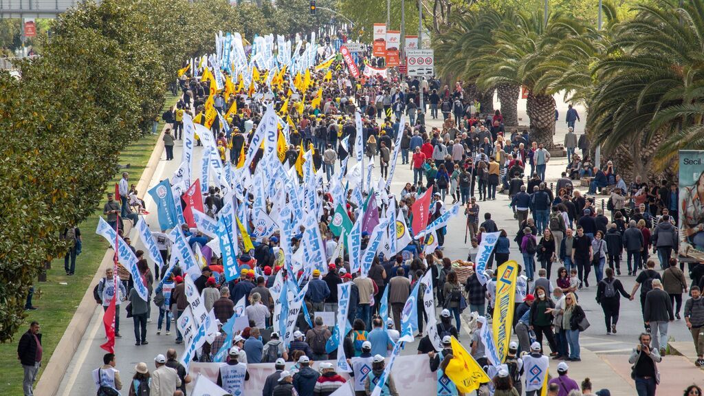 Cientos de detenidos en la represión de las manifestaciones no autorizadas del Primero de Mayo en Estambul