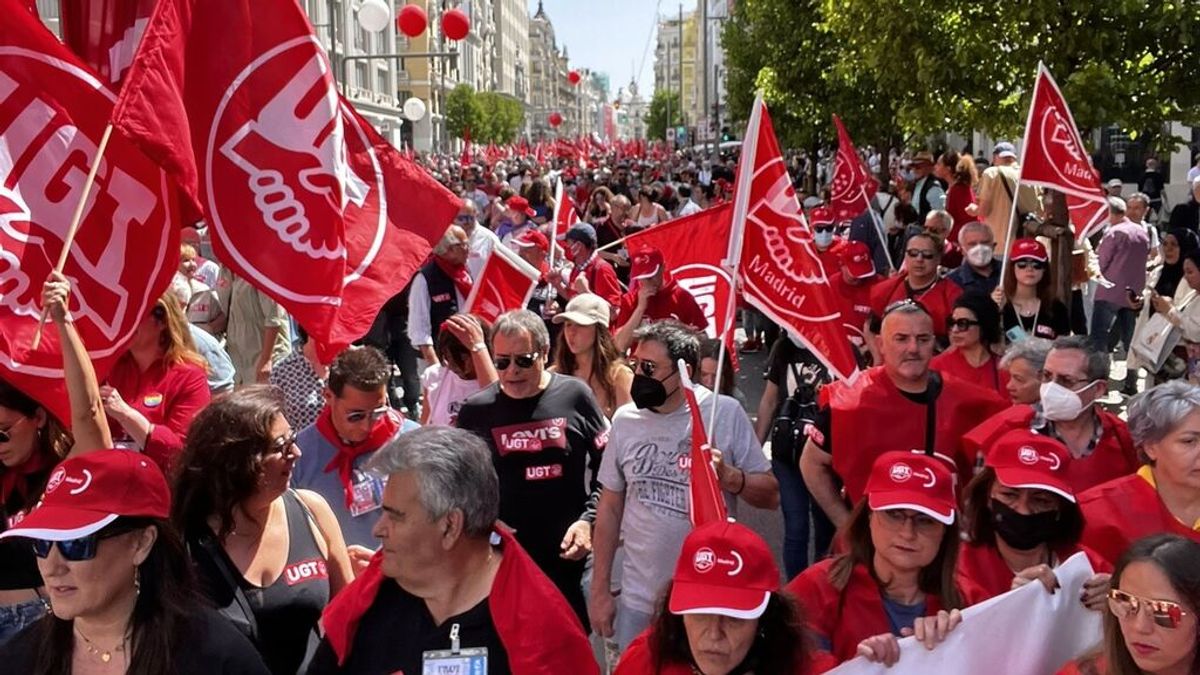 Miles de personas se movilizan en Andalucía este 1 de Mayo para exigir subir salarios