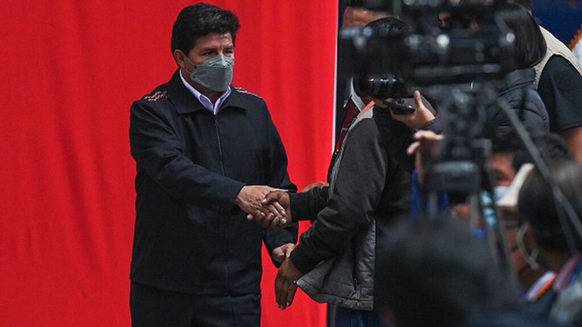 Crisis en Perú: Castillo obligado a regresar de un viaje oficial para evitar su destitución Crisis en Perú: Castillo obligado a regresar de un viaje oficial para evitar su destitución