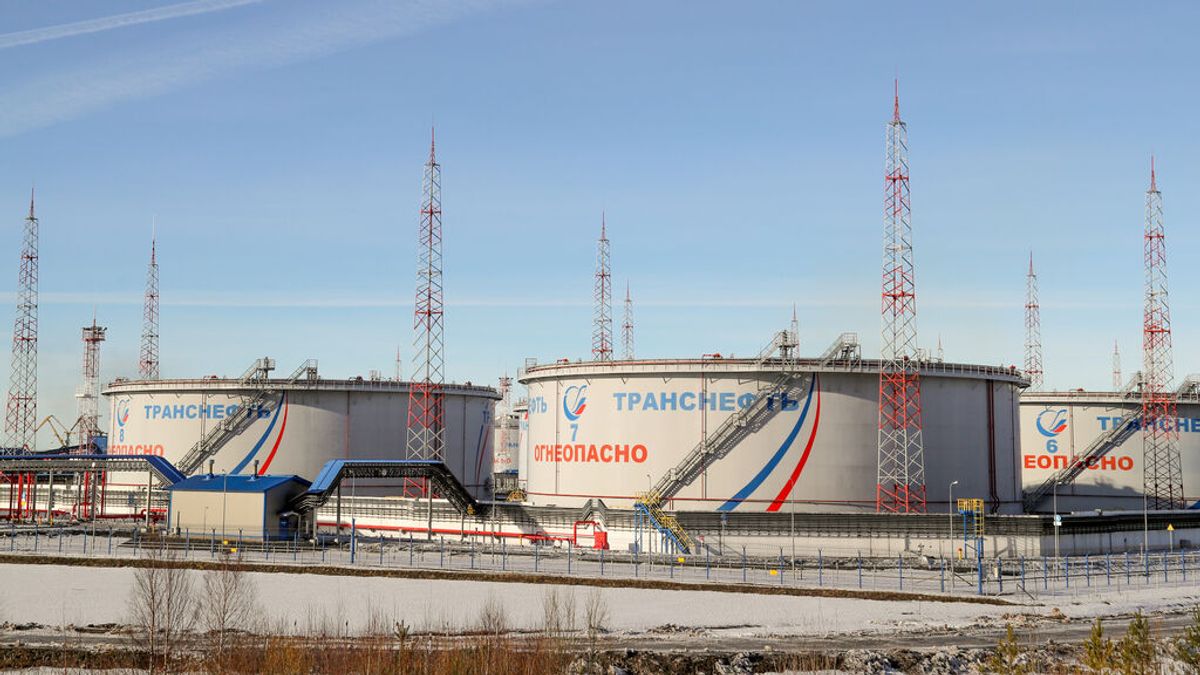 Los ministros de Energía dan permiso a la Comisión para preparar el embargo al petróleo ruso Los ministros de Energía dan permiso a la Comisión para preparar el embargo al petróleo ruso