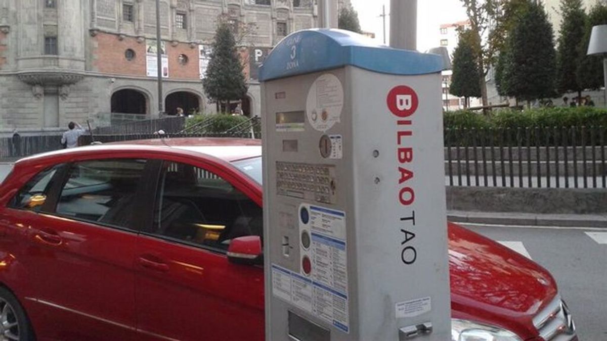Bilbao dice adiós al aparcamiento gratuito en los barrios de La Peña, Ibarrekolanda y San Ignacio Bilbao dice adiós al aparcamiento gratuito en los barrios de La Peña, Ibarrekolanda y San Ignacio