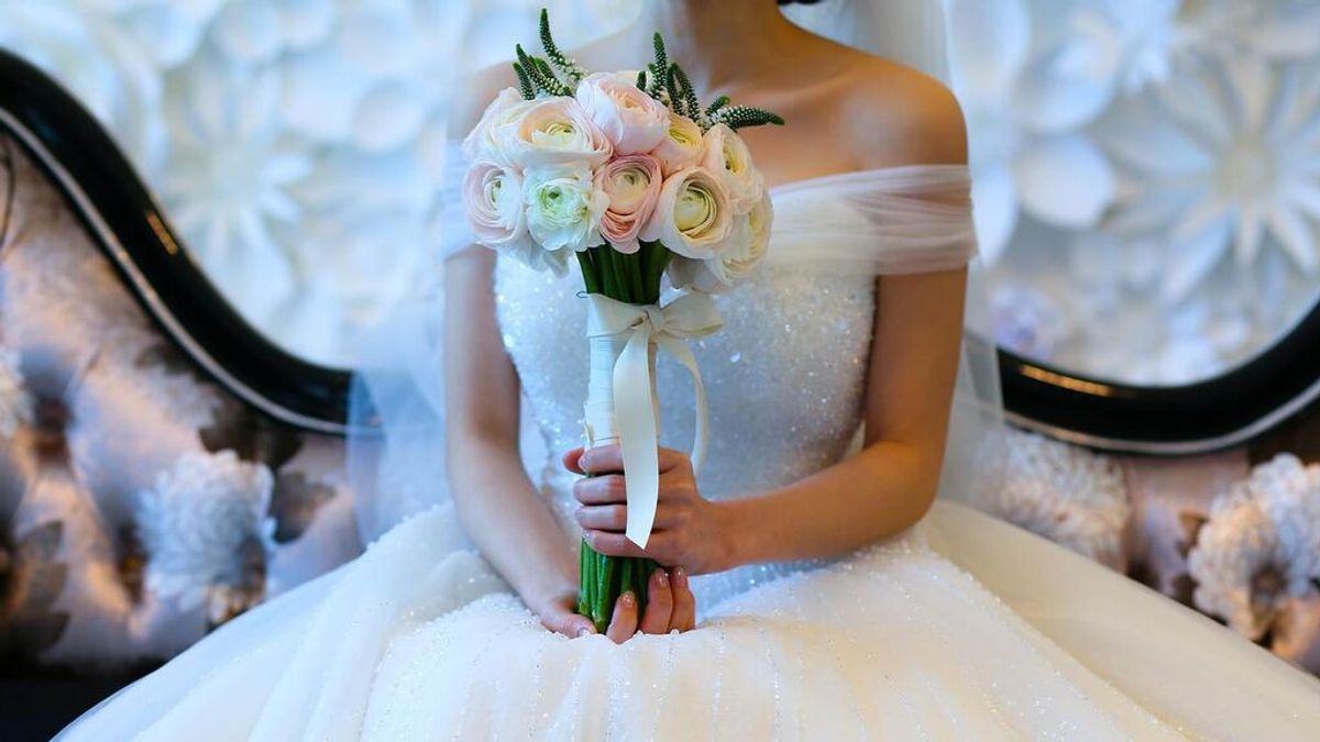 Condenada a devolver 1.090 euros por no cumplir con el diseño seleccionado para un vestido de novia Condenada a devolver 1.090 euros por no cumplir con el diseño seleccionado para un vestido de novia