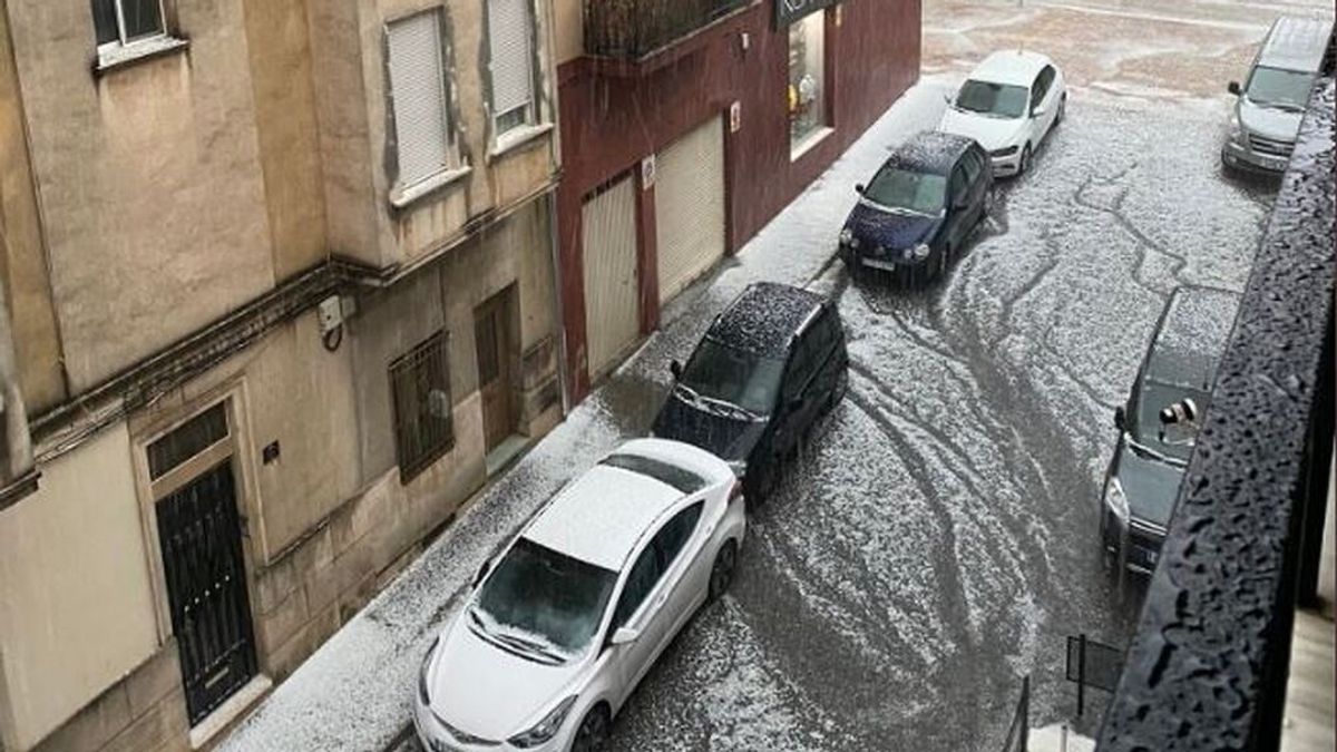 Emergencias activa la alerta naranja por lluvias y tormentas en el sur de Valencia Emergencias activa la alerta naranja por lluvias y tormentas en el sur de Valencia