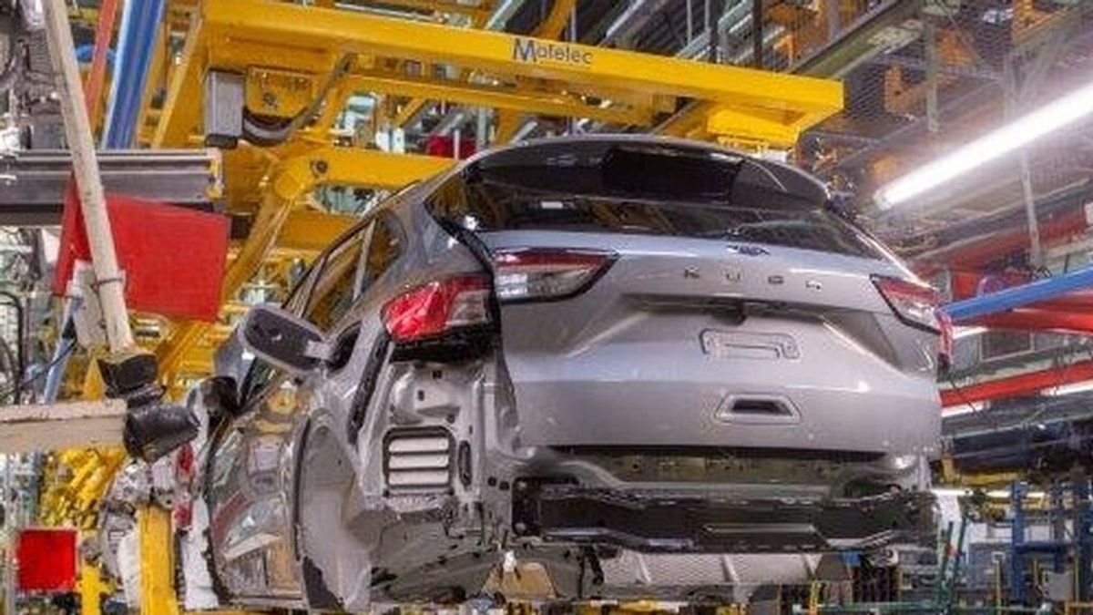 Pugna Ford Sagunto-Saarlouis: no se cerrará ninguna pero las dos sufrirán estructuración de personal Pugna Ford Sagunto-Saarlouis: no se cerrará ninguna pero las dos sufrirán estructuración de personal