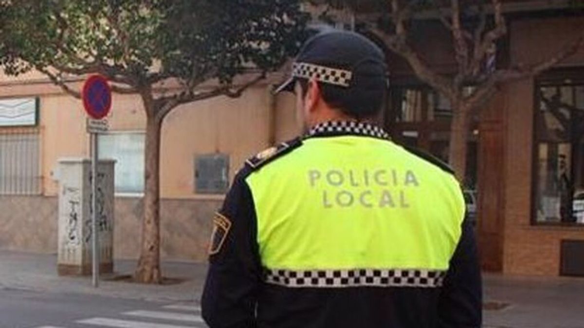 Un hombre es interceptado en Lugo conduciendo bebido, sin carné, en un coche sin TV y acompañado de un menor sin sistema de retención Un hombre es interceptado en Lugo conduciendo bebido, sin carné, en un coche sin TV y acompañado de un menor sin sistema de retención