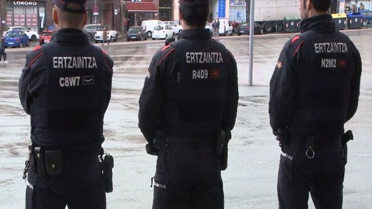 La Ertzaintza investiga otras cuatro muertes relacionadas con el asesino de la red de citas de Bilbao La Ertzaintza investiga otras cuatro muertes relacionadas con el asesino de la red de citas de Bilbao