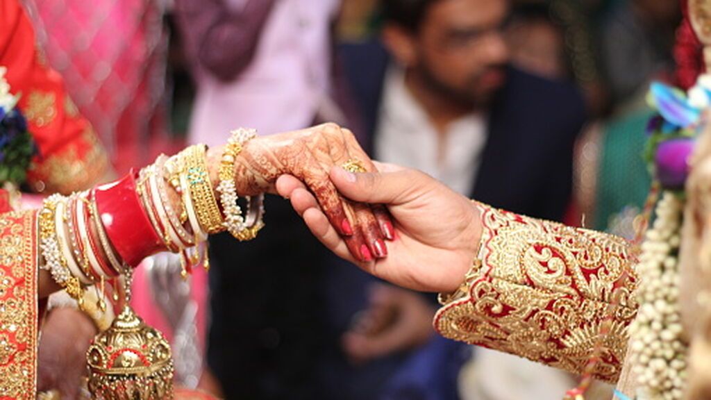 Encuentran con su amante a una mujer cuyo marido cumplía condena por su supuesto asesinato