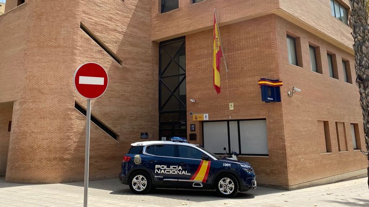 Detenido por hacer un "sinpa" tras celebrar el cumpleaños de su hijo en un parque de bolas en Alicante Detenido por hacer un "sinpa" tras celebrar el cumpleaños de su hijo en un parque de bolas en Alicante