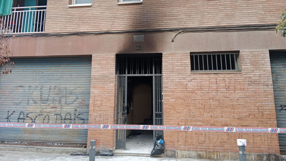La policía había intervenido varias veces en el bloque incendiado de Santa Coloma por problemas de convivencia