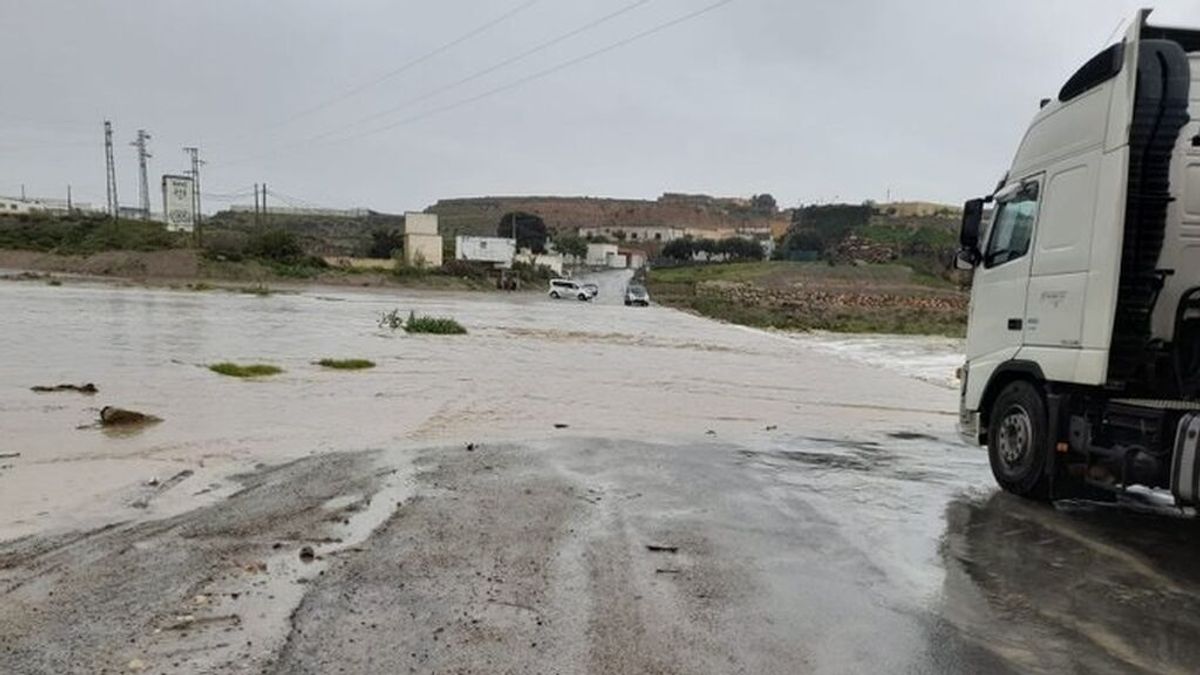 Una treintena de incidencias por las lluvias en Almería