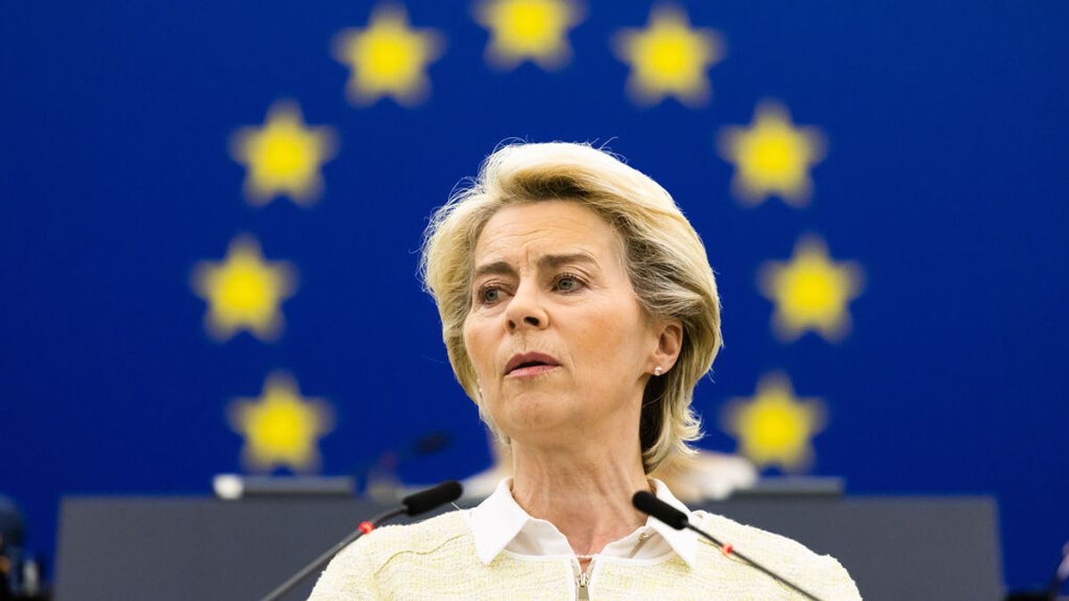 Von der Leyen propone un embargo total del petróleo ruso: "No será fácil, pero tenemos que hacerlo" Von der Leyen propone un embargo total del petróleo ruso: "No será fácil, pero tenemos que hacerlo"