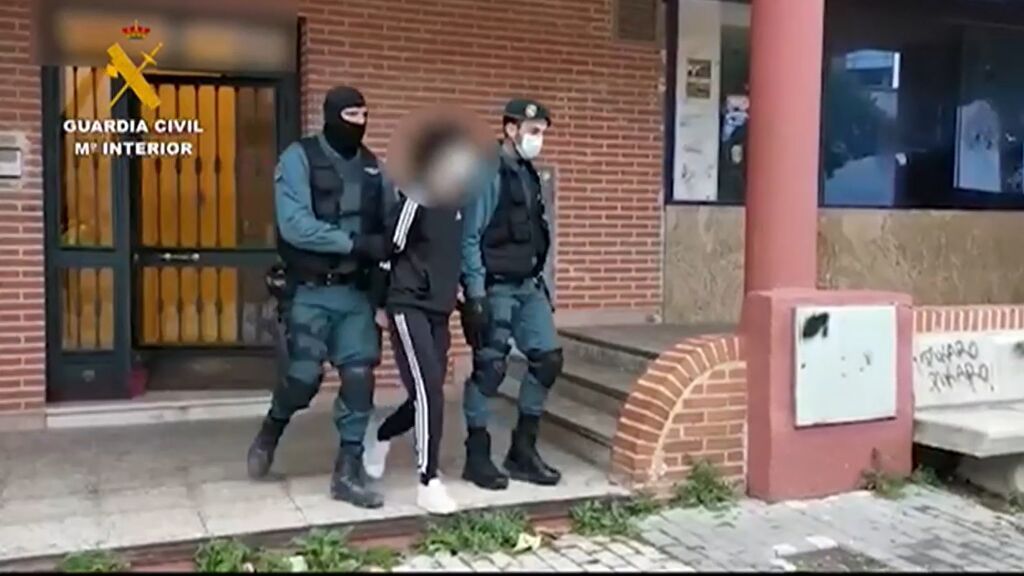 El problema de las bandas: detenidos tres menores de los Trinitarios por machetear a un joven en Madrid