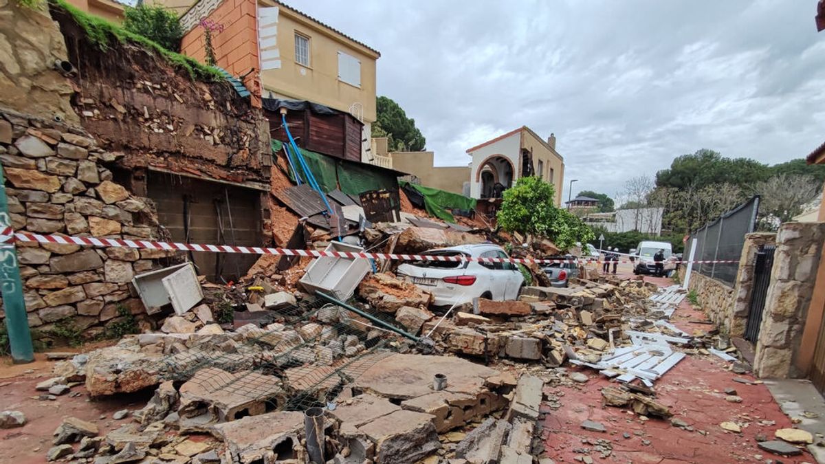 Derrumbes en viviendas y bajos inundados: la lluvia deja 1.083 incidentes en Valencia