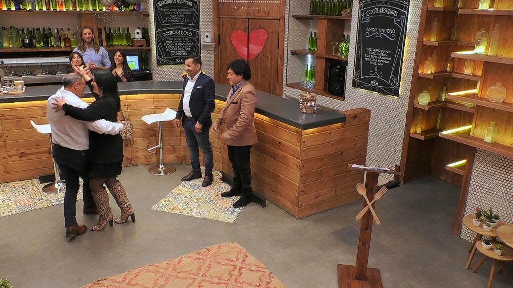 Bailando en 'First Dates' First Dates Temporada 5 Programa 1449