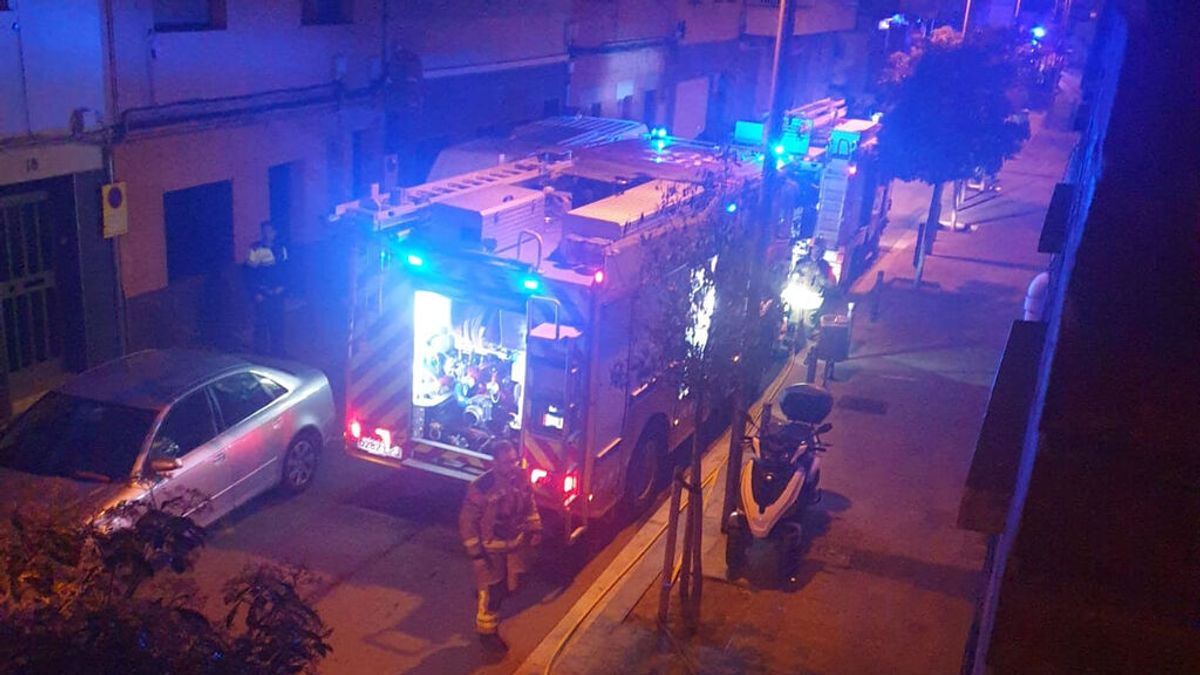 Mueren tres personas en el incendio de una vivienda en Santa Coloma de Gramenet