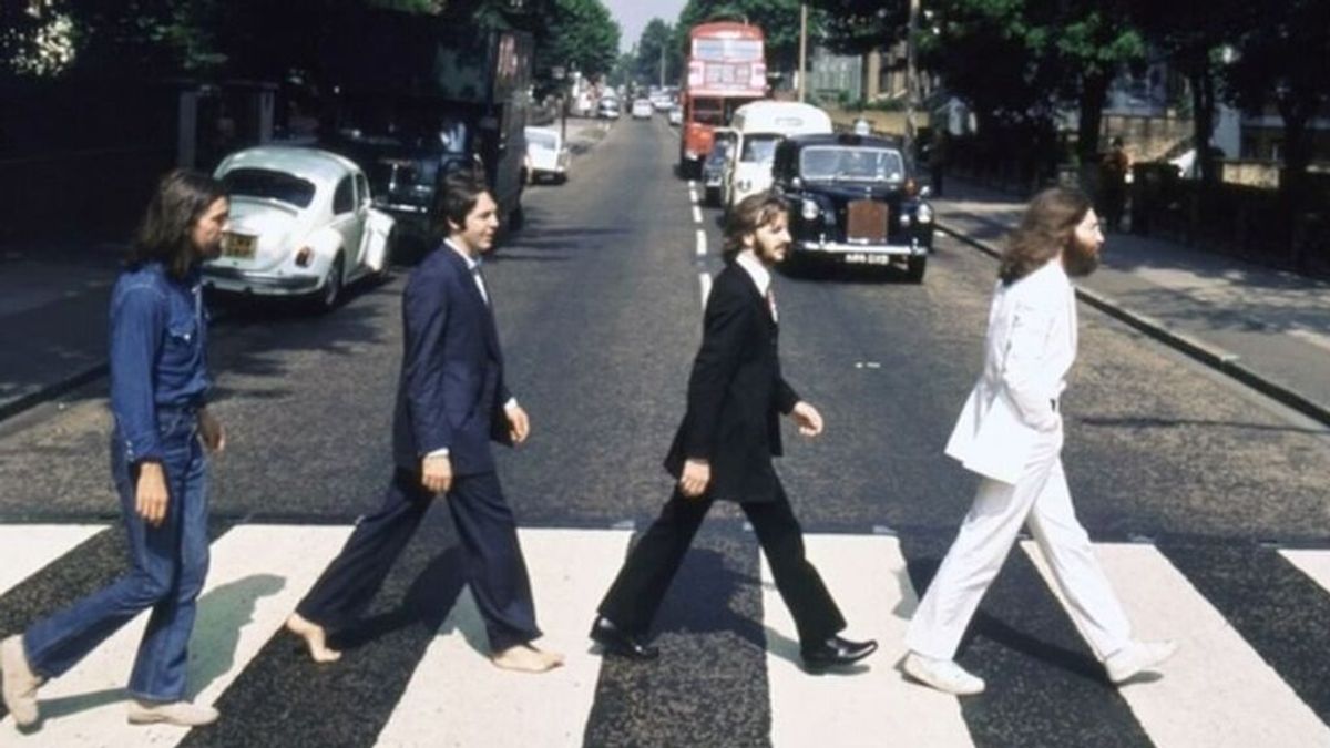 ¿Por qué Paul McCartney aparece descalzo en la portada de 'Abbey Road'?