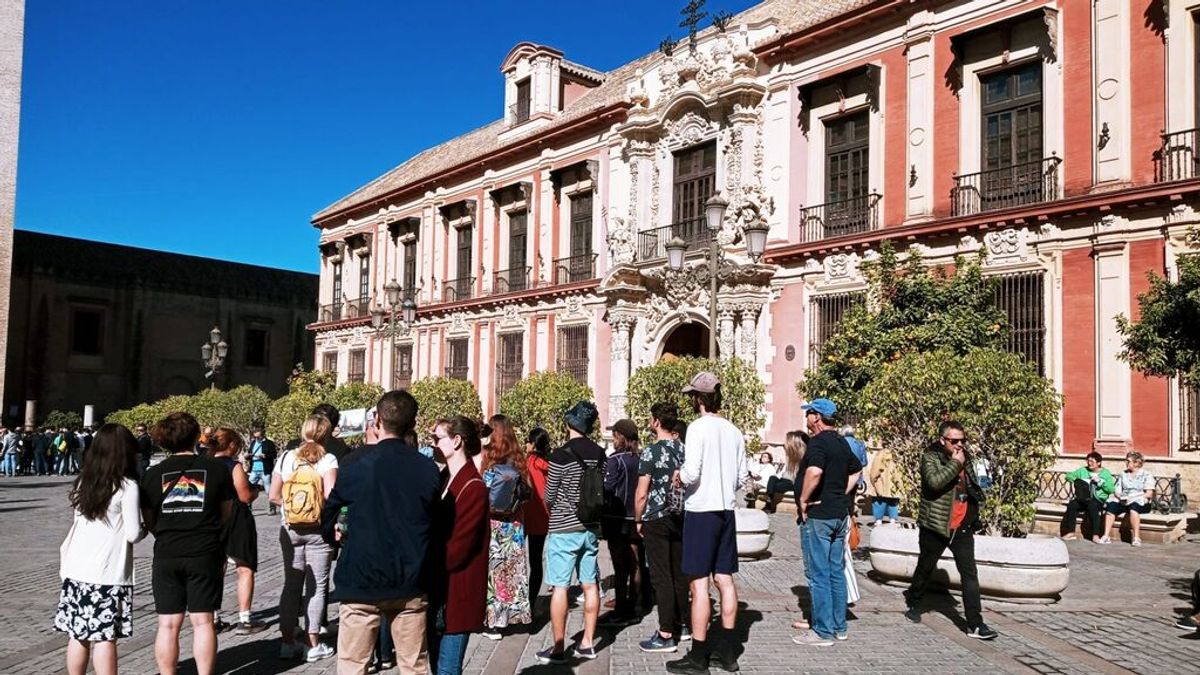 España recibe 4 millones de turistas en marzo y el gasto medio supera los niveles precovid España recibe 4 millones de turistas en marzo y el gasto medio supera los niveles precovid