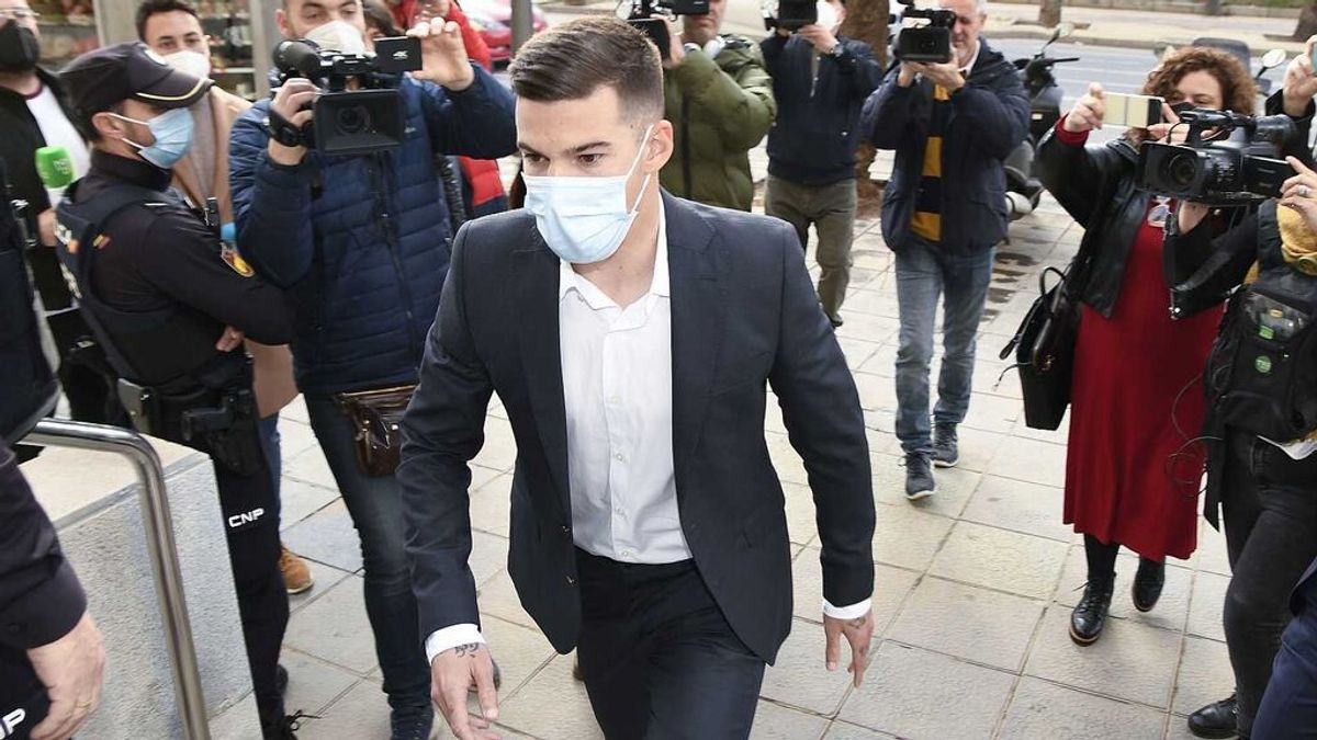 Los hechos probados del abuso sexual de Santi Mina que le condenan a cuatro años de prisión Los hechos probados del abuso sexual de Santi Mina que le condenan a cuatro años de prisión