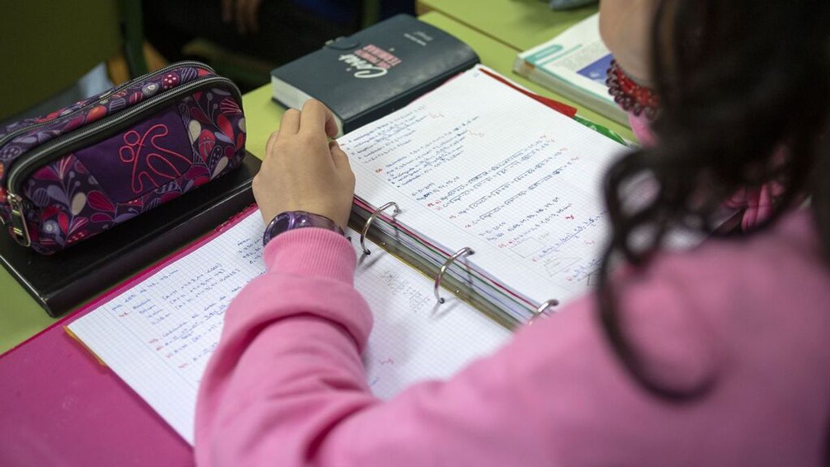Los sindicatos piden a la Xunta atrasar el inicio del curso escolar y mantener los 175 días lectivos Los sindicatos piden a la Xunta atrasar el inicio del curso escolar y mantener los 175 días lectivos