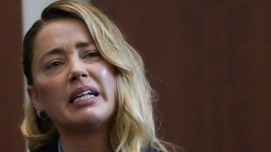 Amber Heard acusa a Johnny Depp de haberla abusado sexualmente