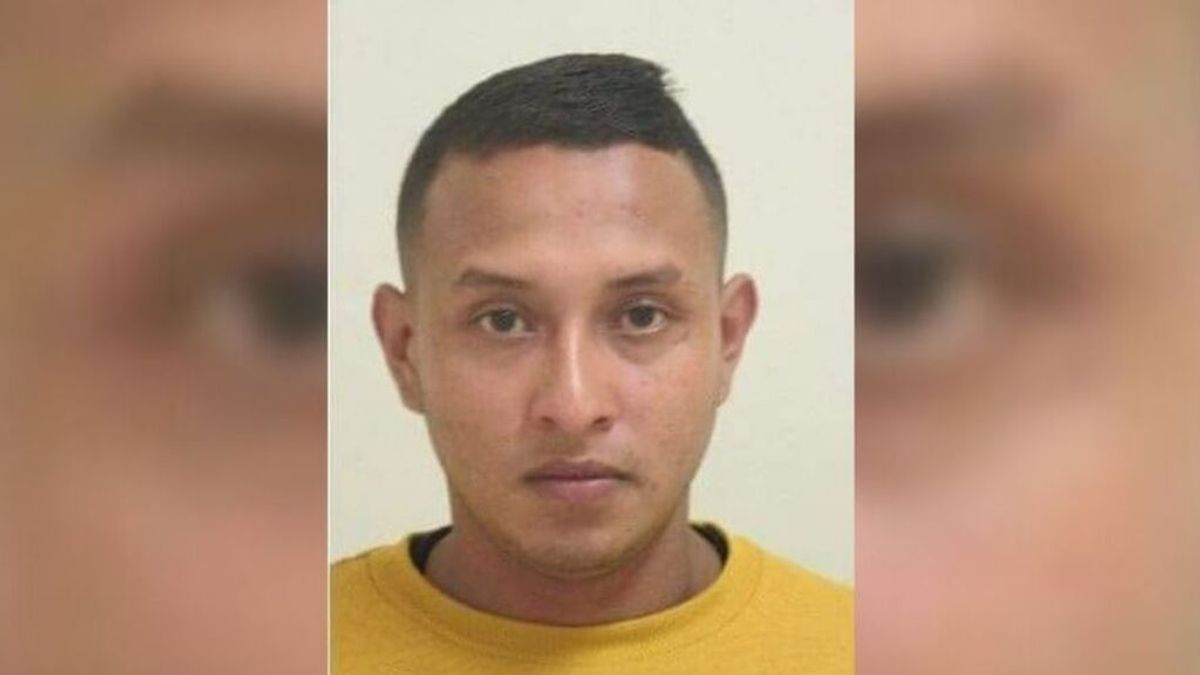 El sospechoso de haber asesinado a cuatro hombres en Bilbao se entrega en una comisaría El sospechoso de haber asesinado a cuatro hombres en Bilbao se entrega en una comisaría