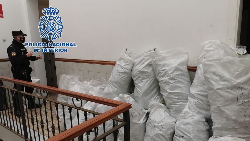 Desmantelan 'narcobloque' en Almería