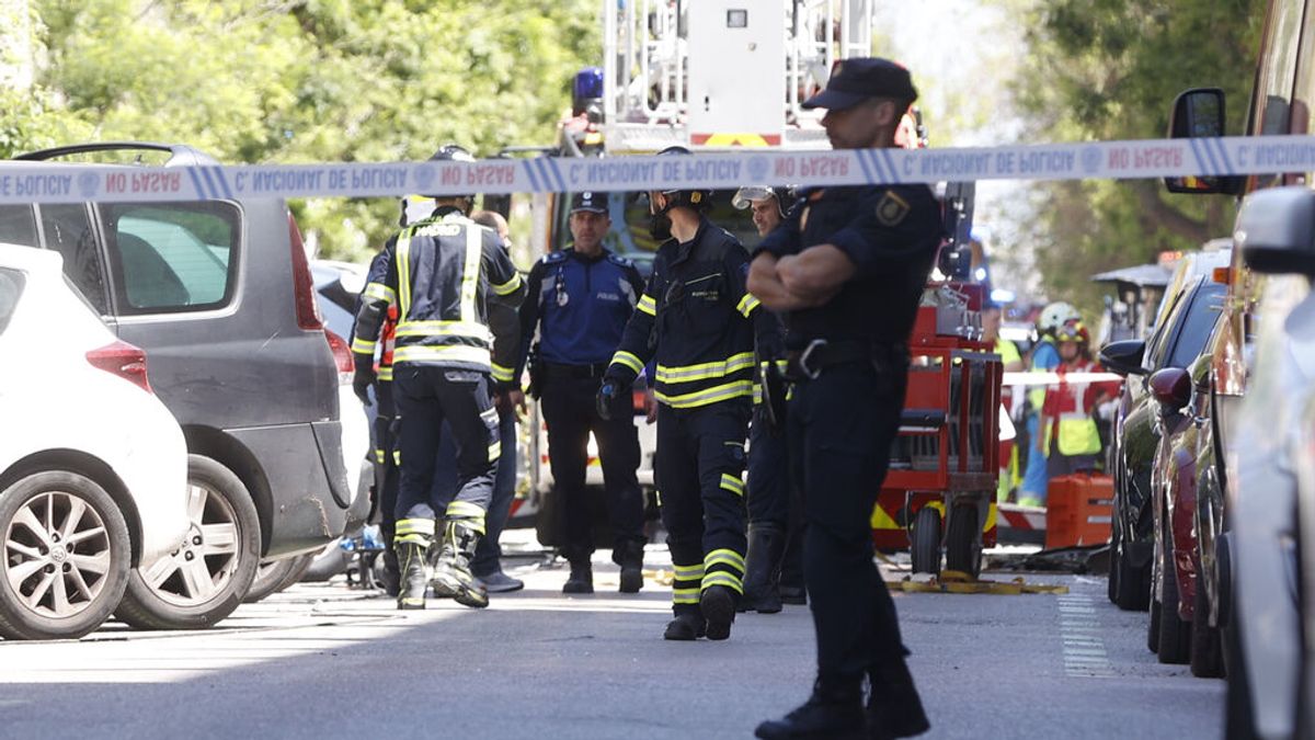 Un herido grave tras salir despedido a un patio en la explosión en Madrid