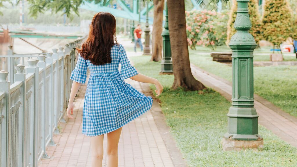 mujer.caminando