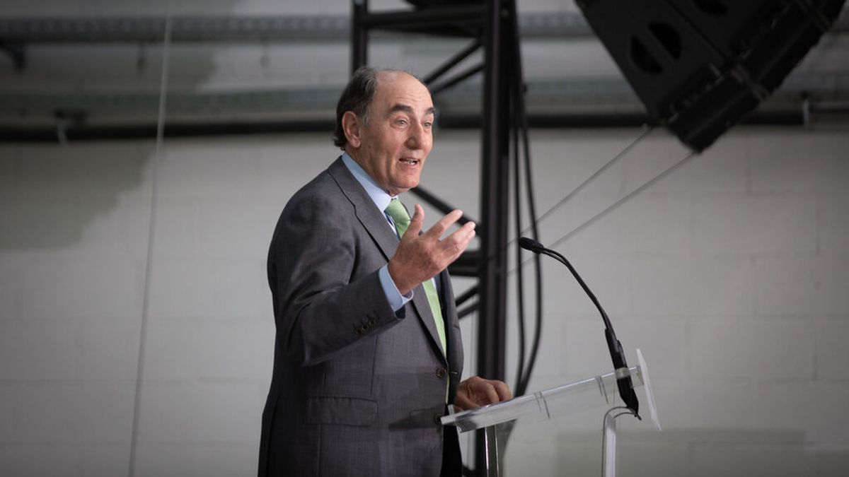 Ignacio Galán (Iberdrola) pide disculpas y manifiesta "su máximo respeto" por los consumidores Ignacio Galán (Iberdrola) pide disculpas y manifiesta "su máximo respeto" por los consumidores